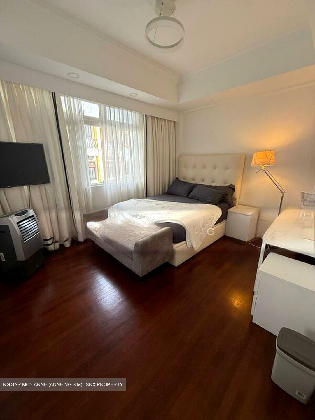 Kew Vale (D16), Terrace #497198561